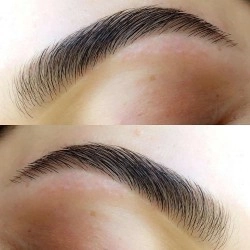 ÉPILATEUR SOURCIL COULEUR...